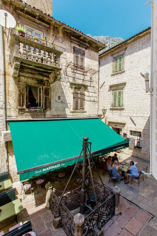 Old Town Museum Square Apartment Kotor Exteriör bild